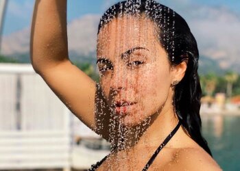 Настя Каменских, instagram.com/kamenskux/