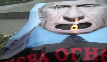 У Києві із Путіна горів Вічний вогонь