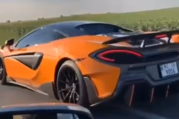 Успешная легализация добычи янтаря и как результат — McLaren на дорогах Киева, очевидцы оторопели от увиденного