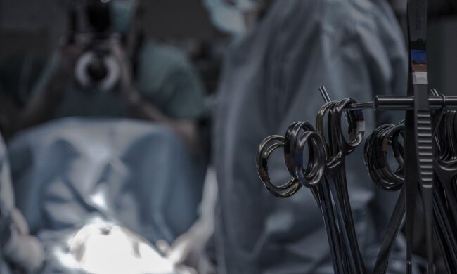 Продавав черги на органи, позбавляючи життя інших людей: екс-чиновник МОЗ потрапив у масштабний скандал