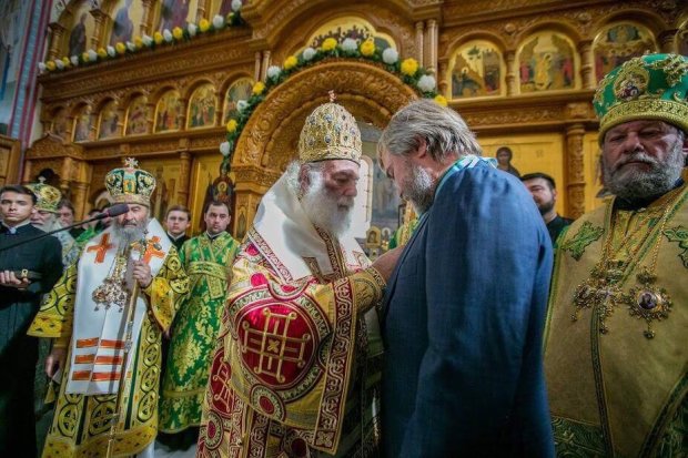 Вадим Новинский получил высшую награду Александрийской Православной Церкви
