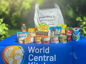 Продуктові набори World Central Kitchen