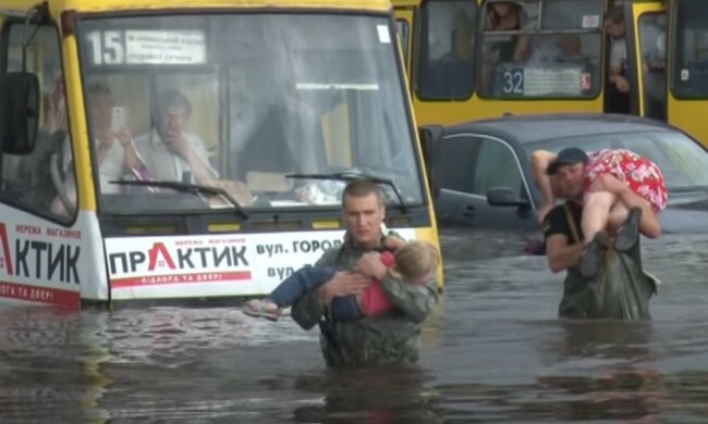 На Львівщину насувається зливи з градом