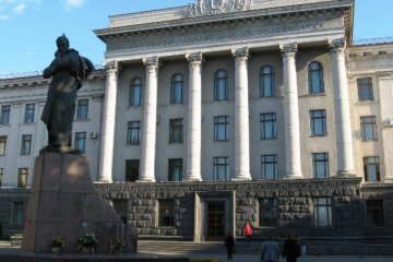 Луцкого доцента бросили в тюрьму за взятку в 6,8 тысяч гривен