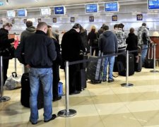 Одіозний нардеп намагався втекти з діамантами та золотом із України