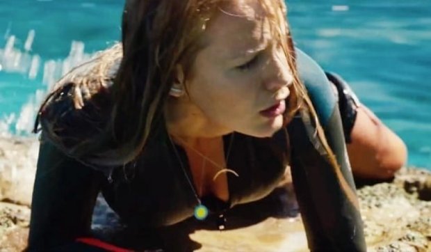 Трейлер жуткого фильма о нападении акулы на Блейк Лайвли (видео)