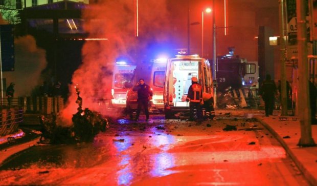 Фанаты турецкой команды с ножами атаковали автобус своей команды