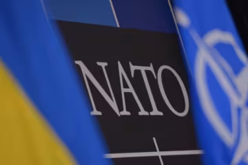 НАТО продовжить співпрацю з Україною в оборонній сфері