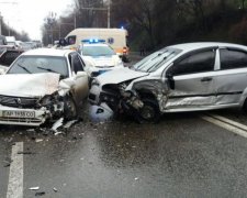 Посол Швейцарии попал в тройное ДТП на Львовщине: видео