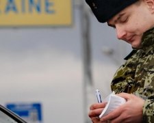 В аеропорту Бориспіль затримали босого генерала в шортах (відео)