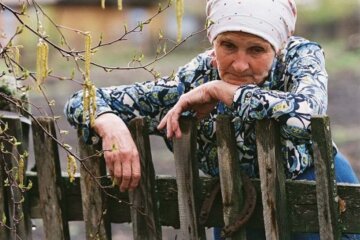 Вооруженный до зубов военный ворвался в дом пенсионеров на Винничине: честь погонов опозорил на всю Украину