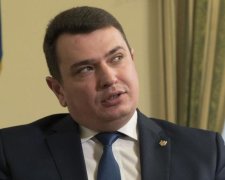 Що відбувається? Ситник покинув країну, проти нього відкрили справу