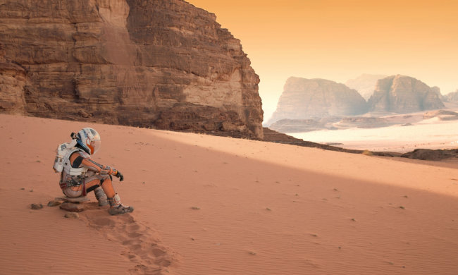 Вчені показали Червону планету з темної сторони: кадри, від яких перехоплює дух