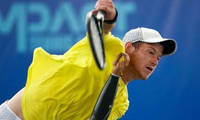 Тенісист без руки впевнено почав професійну кар'єру 