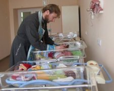 Батьки відмовилися від новонародженої трійні