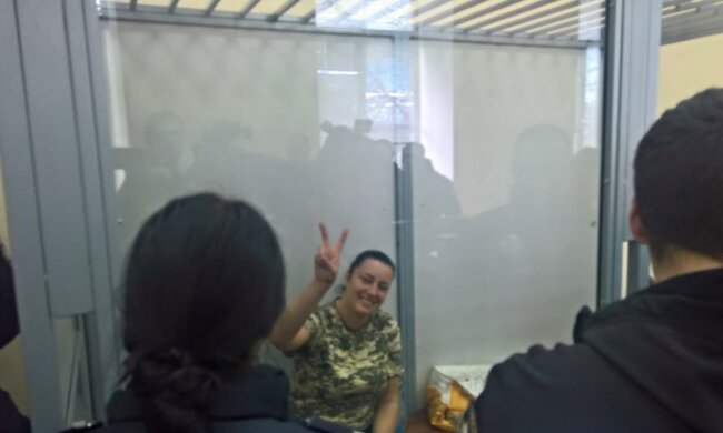 Покушение на убийство: в Киеве арестовали известную атошницю с позывным "Пума"