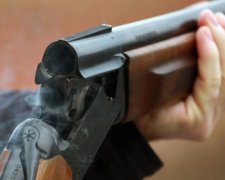 Божевільний пенсіонер стріляв у поліцейських на Кіровоградщині