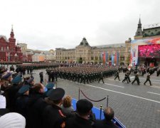 У Москві почався шабаш побєдобєсія: пряма трансляція