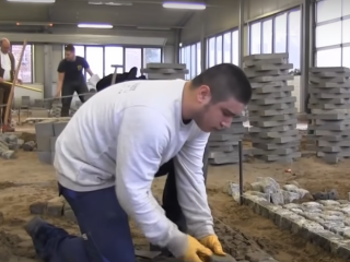 Заробітчани, скріншот з відео