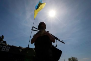 Кому війна, а кому мати рідна: екс-глава Луганщини влаштував вечірку на честь воєнного стану