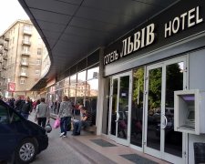 У центрі Львова замінували готель: що відомо