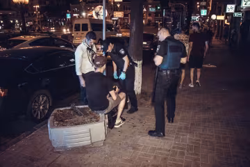 В Киеве ночная прогулка обернулась поединком на ножах: жители до сих пор не могут оправиться