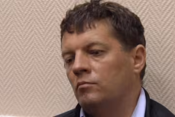 Сущенко поговорив з батьком вперше з моменту арешту