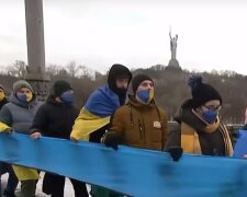 Украинцы на улице, скриншот: Youtube