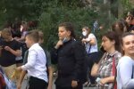 Перед выборами замечено вмешательство в учебный процесс: школьников ждет "подарок"