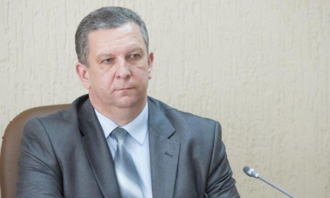 Явно не на диете: скандальный министр Рева показал украинцам доходы