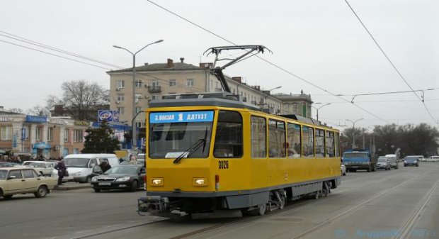 Два трамваї поцілувалися у Харкові: пасажирам не сподобалося, лікарі ледве встигли