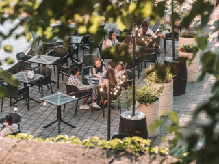 Українці, ресторан, фото із соцмереж