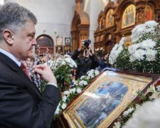Порошенко "раскрестил" Россию обратно