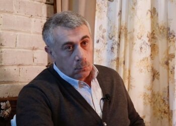 Доктор Комаровський, скріншот YouTube