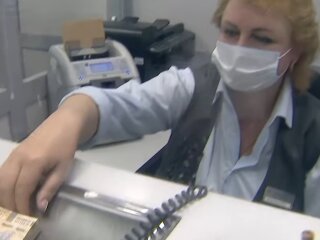 Уплата налогов, кадр из видео
