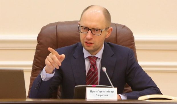  "Правительство должно запретить продажу рублей в обменниках" - эксперт