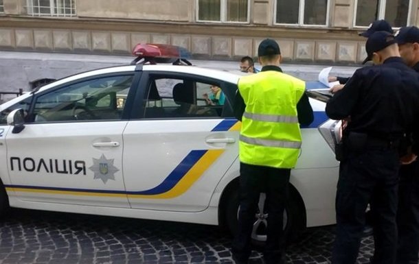 Нашли тело женщины в квартире