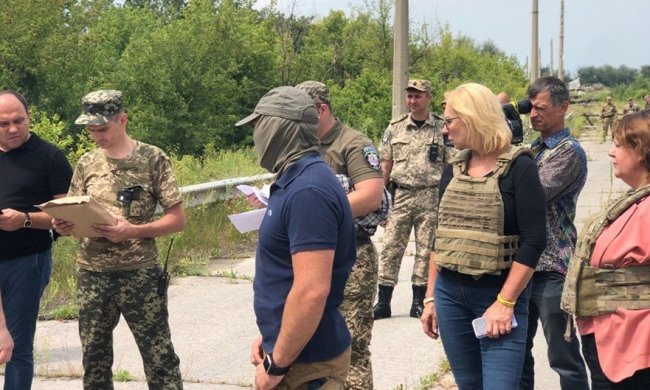 Десятки украинцев вырвали из путинского ада: подробности невероятного освобождения на Луганщине