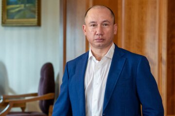 Підозрюваний у колаборціонізмі раптово став патріотом-волонтером: як вирішив сховатися Денис Парамонов