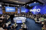Назад в обійми Росії? Президент відмовився від грошей МВФ