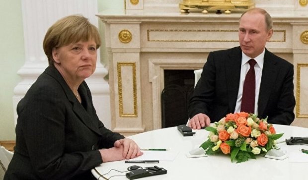 Зустріч Путіна з Меркель засекретили