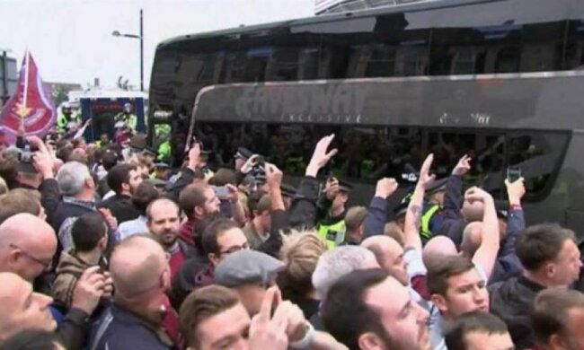 Фанатів "Вест Гема" назавжди відлучили від улюбленої команди