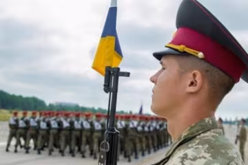 Парад ко Дню Независимости предложили перенести в Донецк