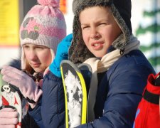 Маленьких українських чемпіонів нагородили... порожніми коробками