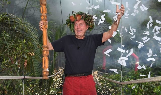 Знаменитый тренер стал королем джунглей, победив в реалити-шоу