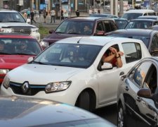 Кияни запропонували збирати данину з приїжджих