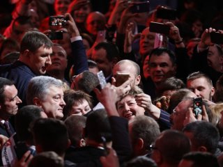 Президент Украины Петр Порошенко в рабочей поездке