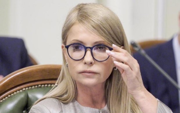Тимошенко требует увольнения руководства Минздрава и Нафтогаза
