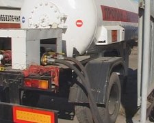 Правоохоронці виявили незаконну газову заправку на Полтавщині (фото)