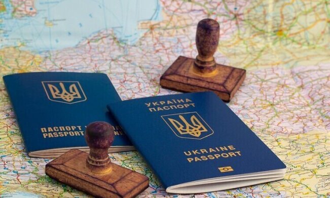 украинский паспорт, иллюстративное фото flickr.com